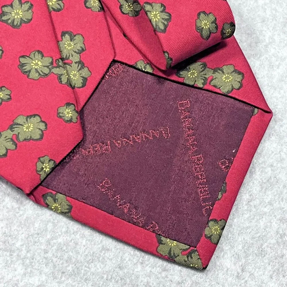 Banana Republic Mens 100%‎ Silk Tie Red Floral Geometric Necktie Made In Italy